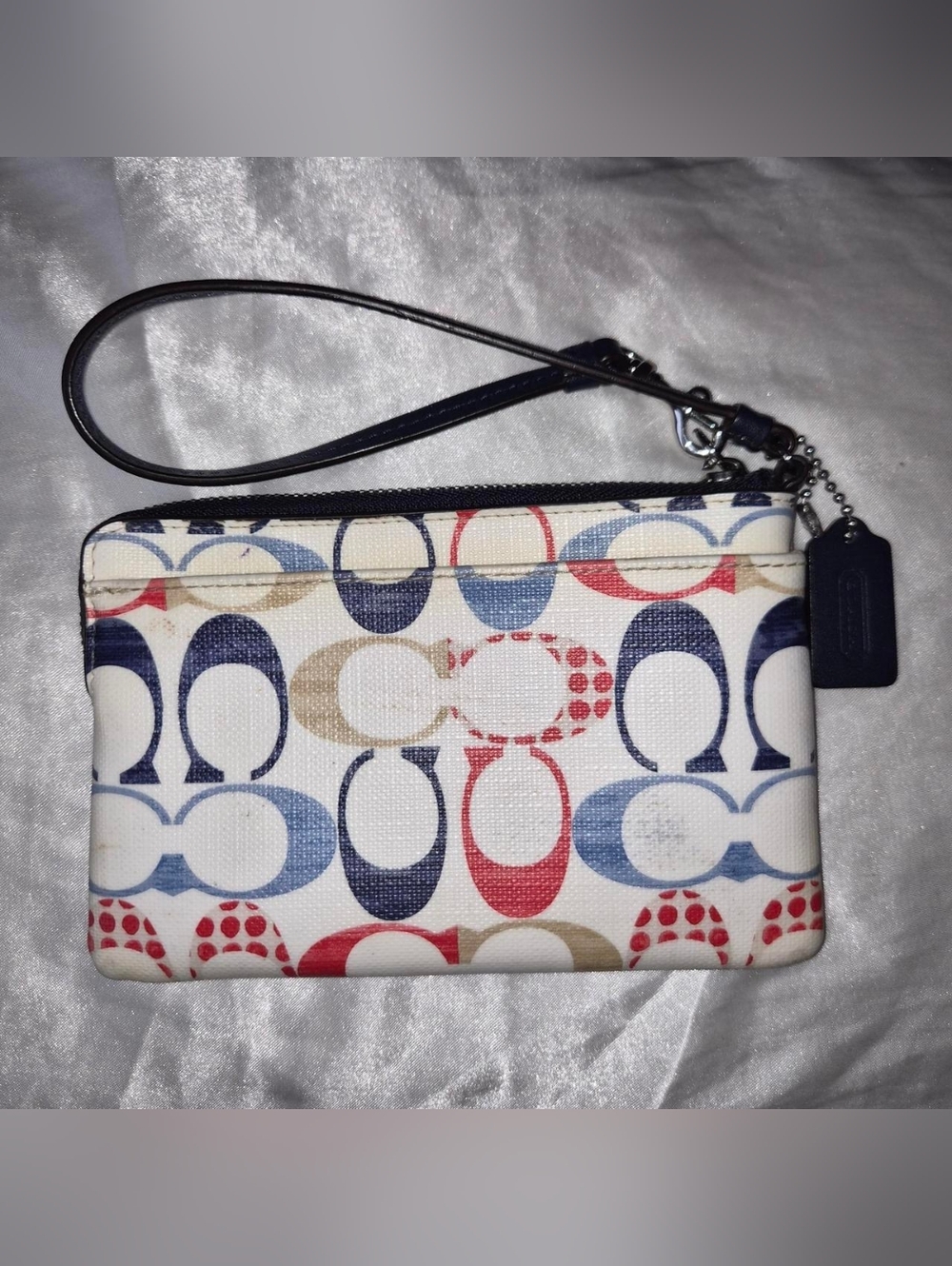 GUC Coach Bleecker Small Wristlet - Picture 3 of 6
